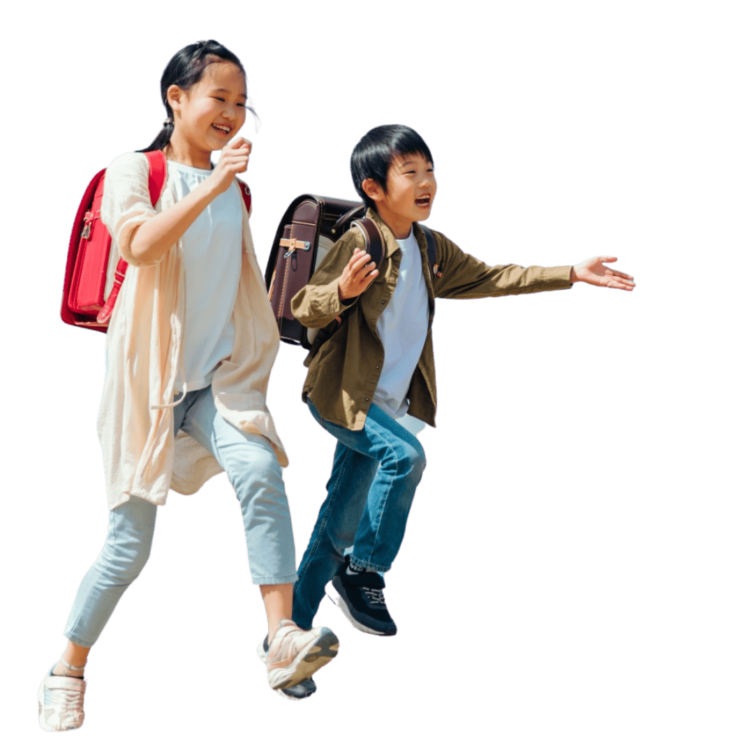走る子どもたち